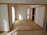リフォーム前の和室：畳敷きでした。
