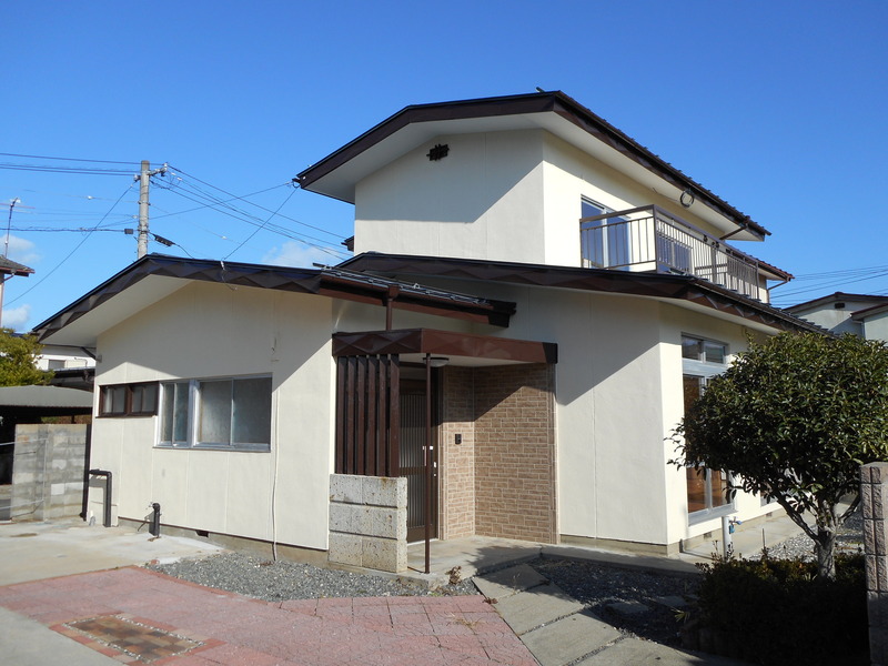 外回り（外部）を塗装しました。